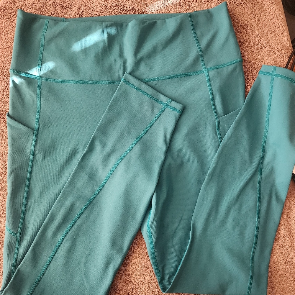 Womens Fabletics Luxe size large leggings